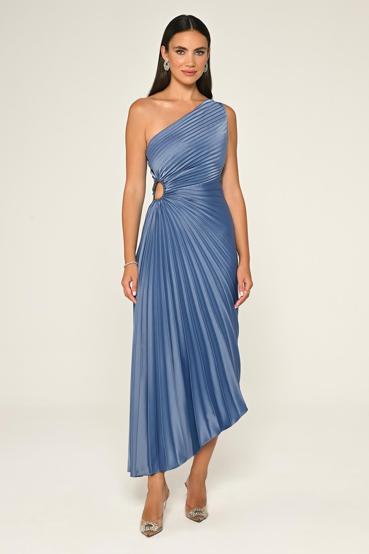 Tek Omuz Beli Pencere Detaylı Pliseli Saten Asimetrik Kesim Midi Elbise MAVİ - 36