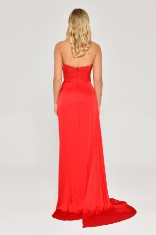 Kayık Yaka Yırtmaçlı Saten Elbise Kırmızı - 36