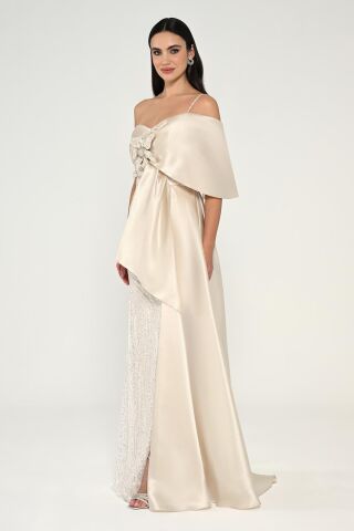 Tek Askılı Çiçek Aksesuarlı Payetli Saten Uzun Elbise EKRU - 40