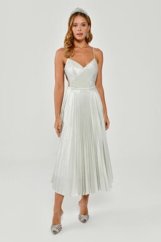 İp Askılı Pliseli Parlak Kumaş Midi Elbise Beyaz - 44