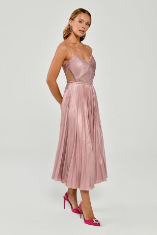 Plissiertes Midikleid aus glänzendem Stoff mit Seilträgern, Rosa - 42