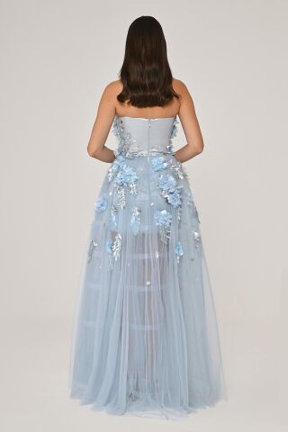 Straplez 3 Boyut Çiçek Aksesuarlı Tül Uzun Elbise