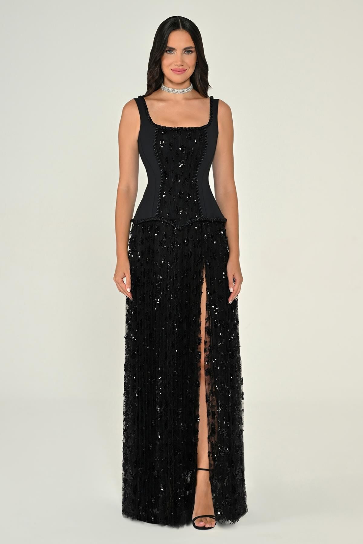 Askılı Önden Yırtmaçlı Payet Uzun Elbise