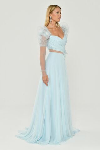 Uzun Transparan Kollu Kalp Göğüs Çiçek Aksesuarlı Yırtmaçlı Şifon Uzun Elbise BUZ MAVİ - 42