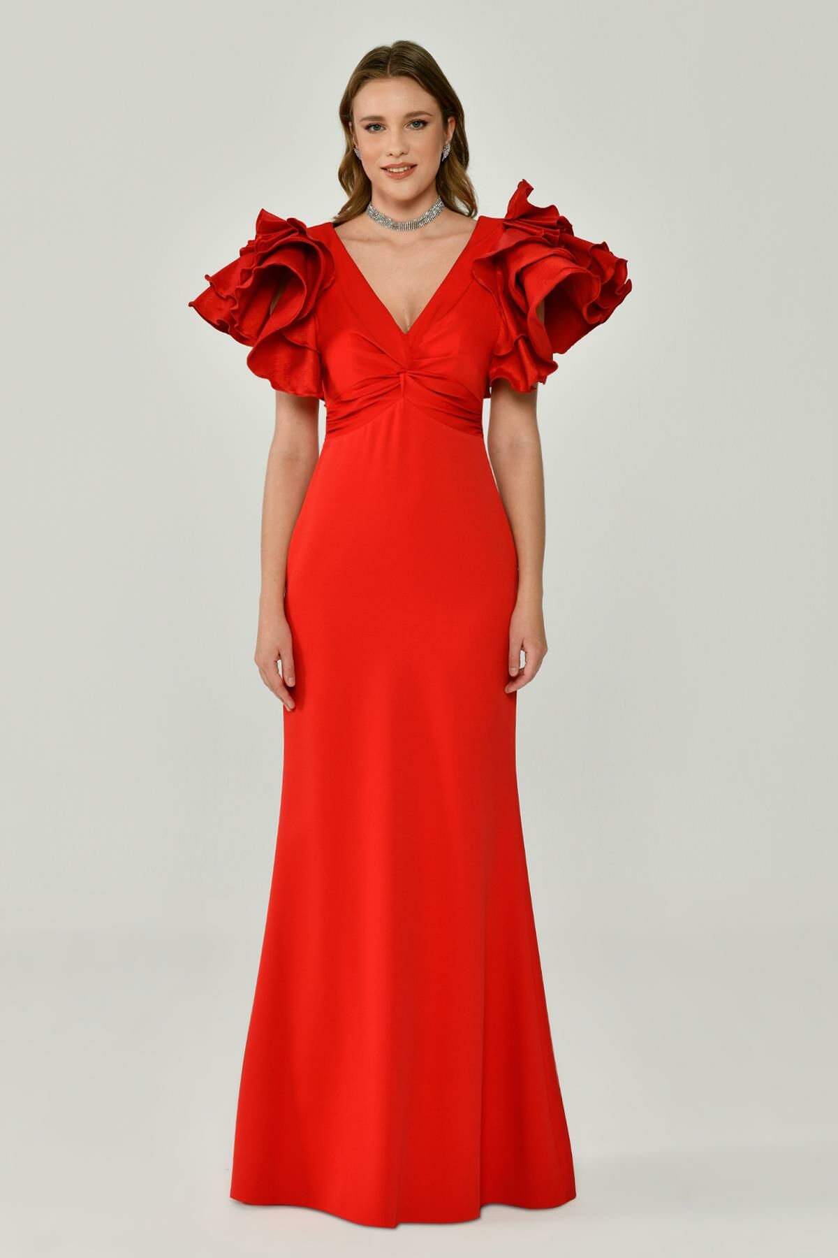 Volanlı Omuz V Yaka Krep Uzun Elbise Kırmızı - 38