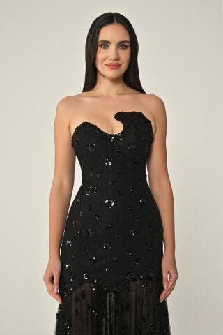 Straplez Göğüs Asimetrik Kesim Eteği Payetli Tül Uzun Elbise