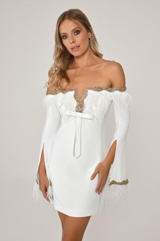 Düşük Kol Kenarları İşlemeli Tüylü Krep Kısa Elbise Beyaz - 36