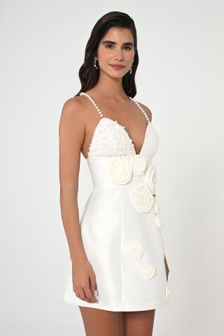 İnci Askılı Çiçek Aksesuarlı Mat Saten Kısa Elbise BEYAZ / BEYAZ - 40