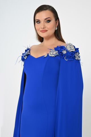 Omuzları Çiçek Aksesuarlı Pelerinli Uzun Elbise SAKS - 44