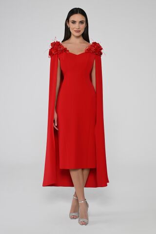 Omuzları Çiçek Aksesuarlı Pelerinli Midi Elbise Kırmızı - 46