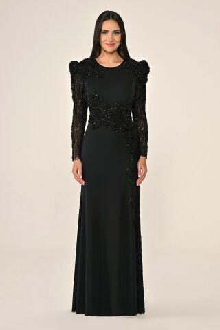 Kolları Beli ve Yırtmacı Payetli Uzun Elbise