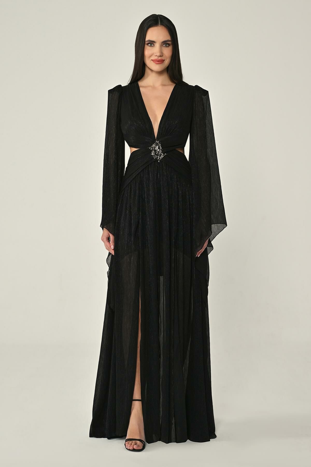 V-Ausschnitt, tiefer Rücken, Dekolleté vorne, Brosche, Chiffon, langes Kleid, Schwarz - 38