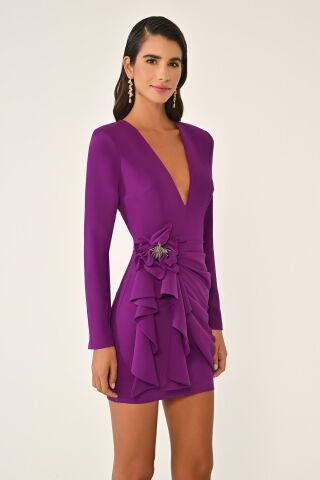 Uzun Kol Vatkalı Sırt Dekolteli Çiçek Aksesuarlı Kısa Elbise Mor - 42