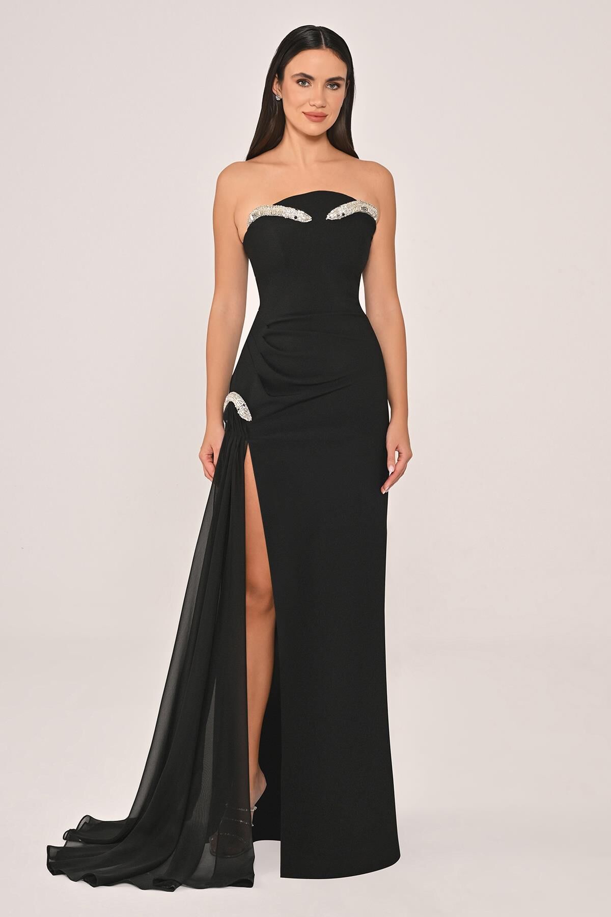Strapzlez Aksesuarlı Yandan Şifon Kuyruklu Krep Uzun Elbise Siyah - 42