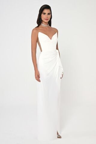 Straplez Üst Pliseli Yandan Yırtmaçlı Şifon Uzun Elbise Beyaz - 42