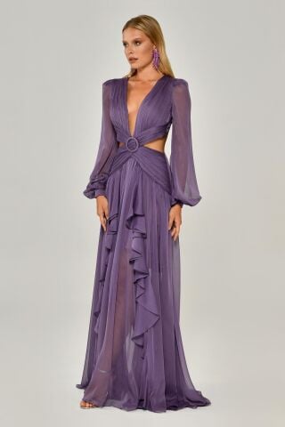 Langes Chiffonkleid mit V-Ausschnitt und Schnalle vorne, doppeltem Schlitz, Flieder - 40
