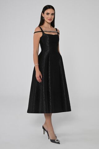 Askılı Yakası Taş Aksesuarlı Brokar Kumaş Midi Elbise Siyah - 40