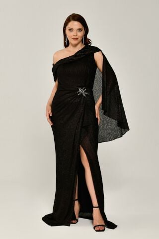 SILVERY FABRIC ONE SHOULDER SHAWL LONG DRESS WITH WAIST BROCH