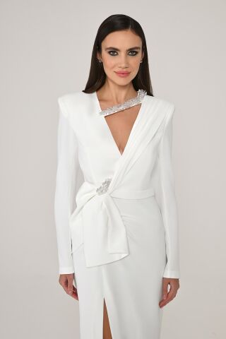 Uzun Kollu Vatkalı V Yaka Önden Yırtmaçlı Midi Elbise Beyaz - 48