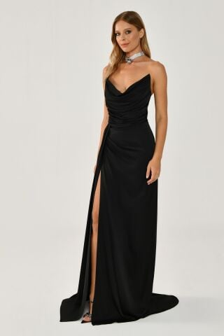 Kayık Yaka Yırtmaçlı Saten Elbise Siyah - 36