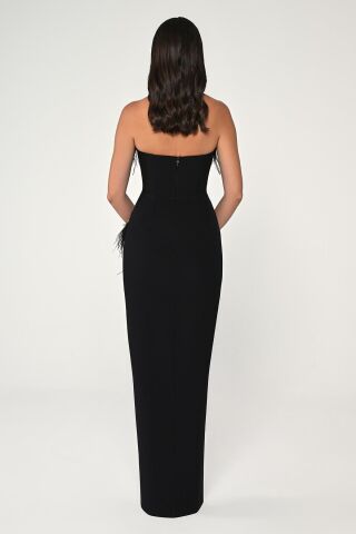 Straplez Göğüs Asimetrik Kesim Tüylü Taşlı Krep Uzun Elbise Siyah - 40