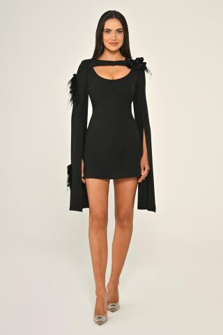 Yırtmaçlı Şal Kol Göğüs Pencere Detaylı Kısa Elbise Siyah - 40