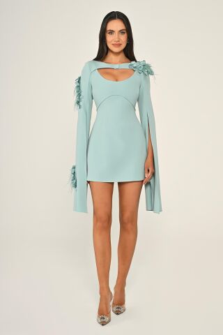 Yırtmaçlı Şal Kol Göğüs Pencere Detaylı Kısa Elbise MİNT - 38