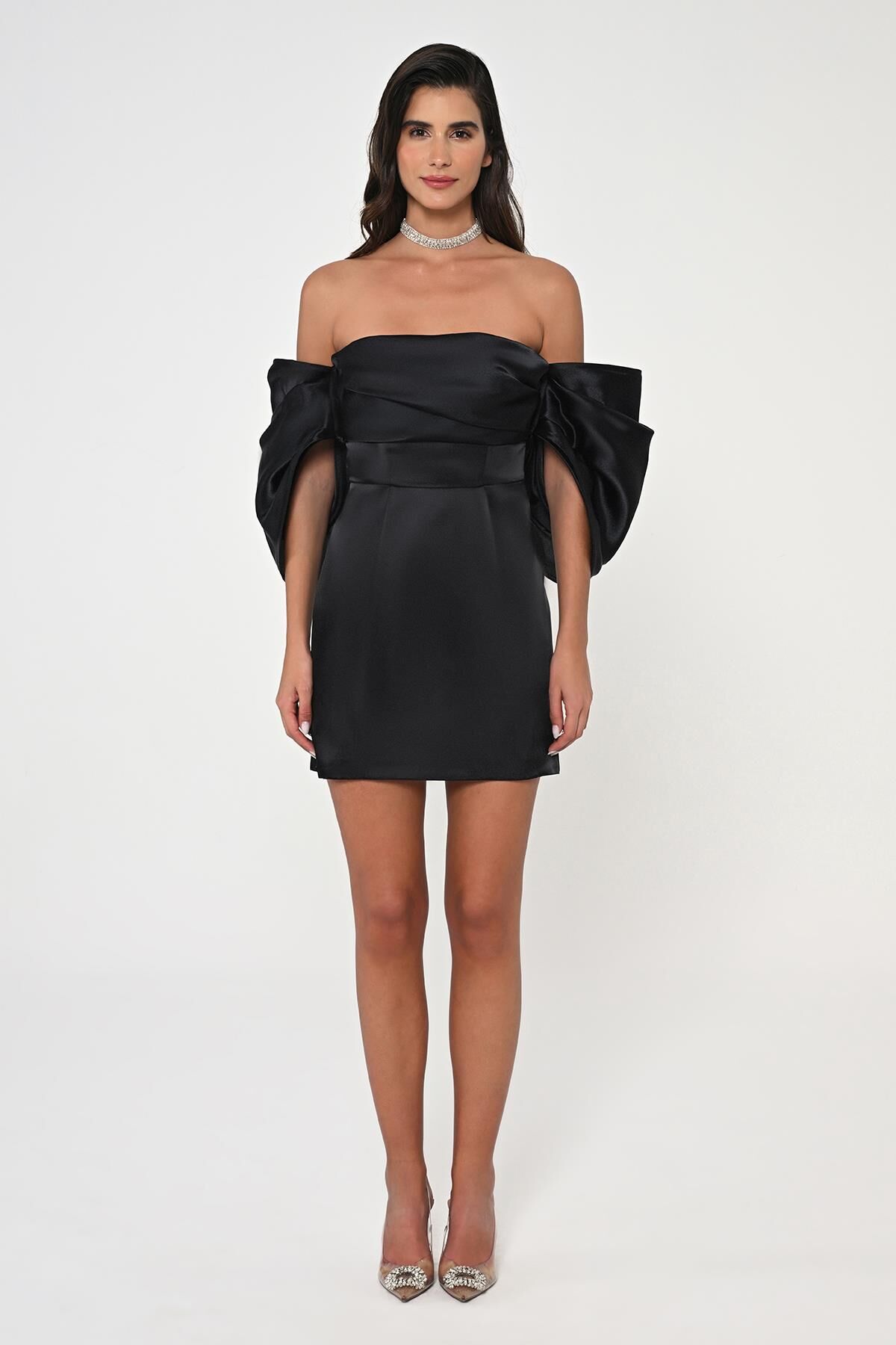 Düşük Balon Kol Straplez Kısa Saten Elbise Siyah - 38