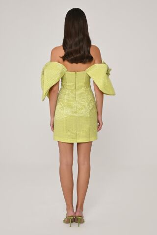 Düşük Kol Beli Çiçek Aksesuarlı Kısa Elbise ELMA YEŞİLİ - 40