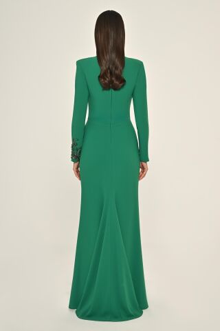 Langes Kleid aus Crêpe mit Pailletten und Wasserfallausschnitt, Grün - 46