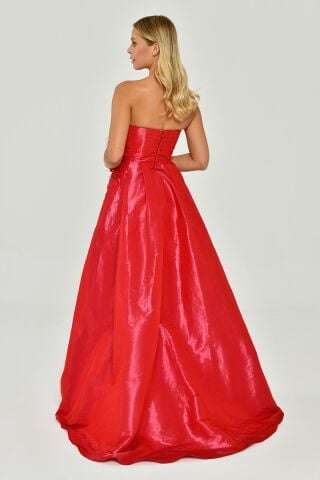 Straplez Yandan Yırtmaçlı parlak Kumaş Uzun Elbise Fuşya - 44