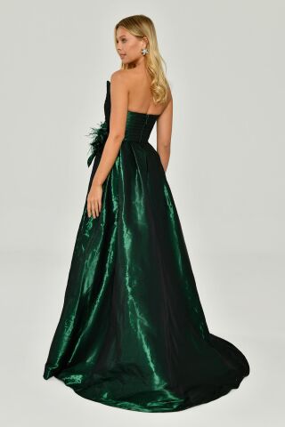 Straplez Yandan Yırtmaçlı parlak Kumaş Uzun Elbise ZÜMRÜT - 38