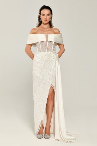 Transparentes langes Kleid mit niedriger Taille und Schlitz vorne, Weiß - 38
