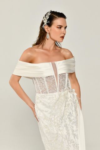 Transparentes langes Kleid mit niedriger Taille und Schlitz vorne, Weiß - 38