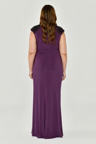Kolsuz V Yaka Yırtmaçlı Uzun Elbise Lila - 46