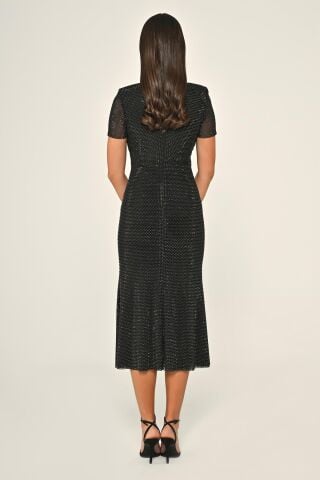 Kısa Kollu Boncuklu Kumaş Midi Elbise