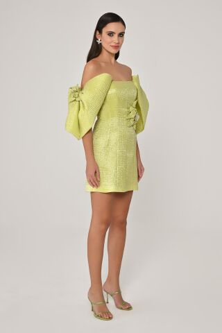 Düşük Kol Beli Çiçek Aksesuarlı Kısa Elbise ELMA YEŞİLİ - 44