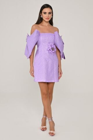 Düşük Kol Beli Çiçek Aksesuarlı Kısa Elbise Koyu Lila - 38