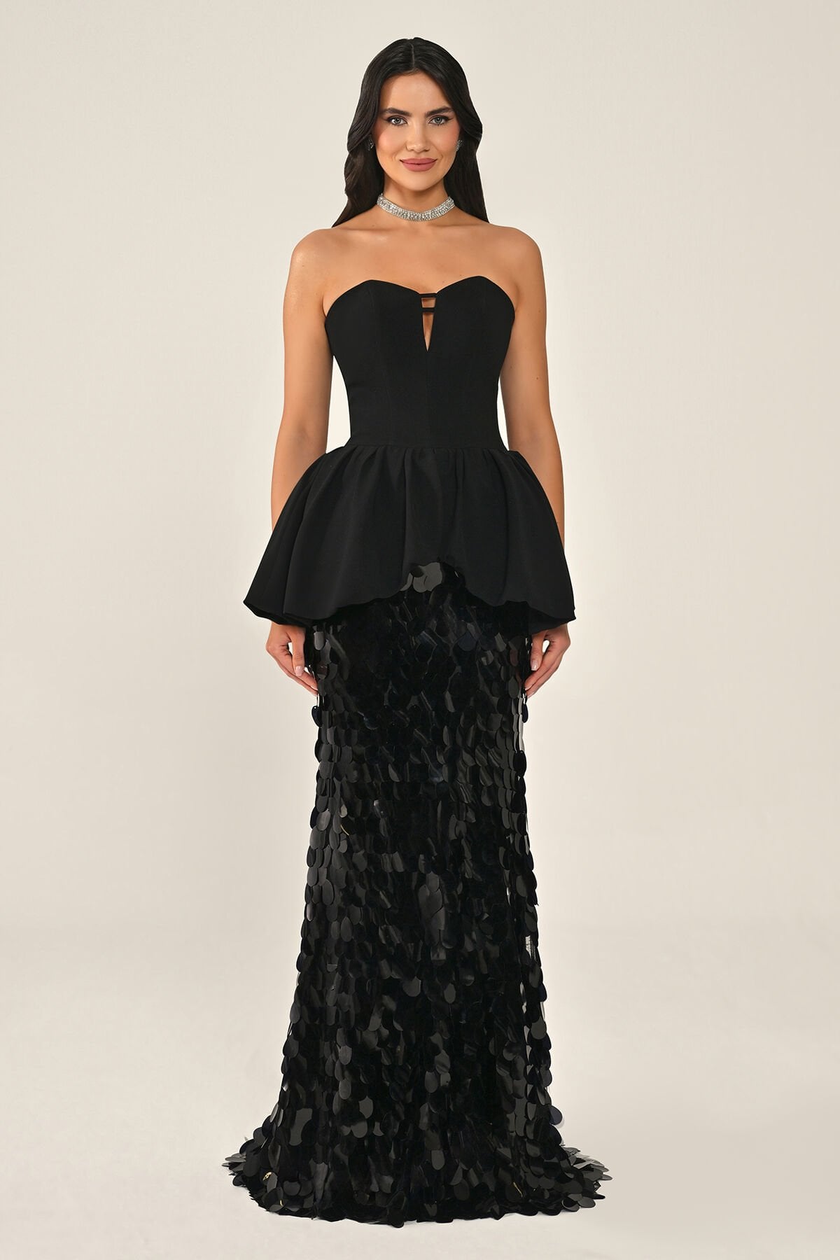 Straplez Volanlı Eteği Payet Uzun Elbise