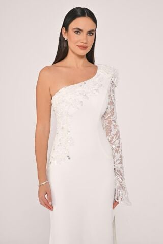 Tek Kollu Payet İşlemeli Yandan Yırtmaçlı Krep Uzun Elbise Beyaz - 44