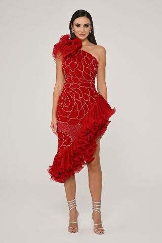 Tek Omuz Çiçek Aksesuarlı Asimetrik Kesim Şifon Midi Elbise Kırmızı - 38