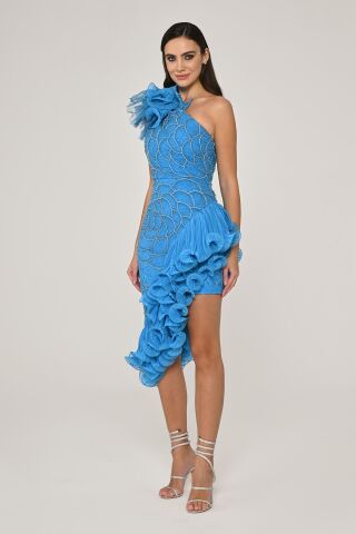 Tek Omuz Çiçek Aksesuarlı Asimetrik Kesim Şifon Midi Elbise MAVİ - 42