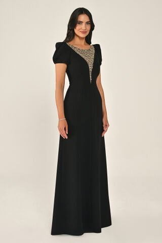 Kısa Kollu Taş Aksesuarlı Krep Uzun Elbise