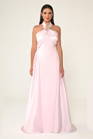 Boyundan Geçmeli Çiçek Aksesuarlı Uzun Elbise Pembe - 40