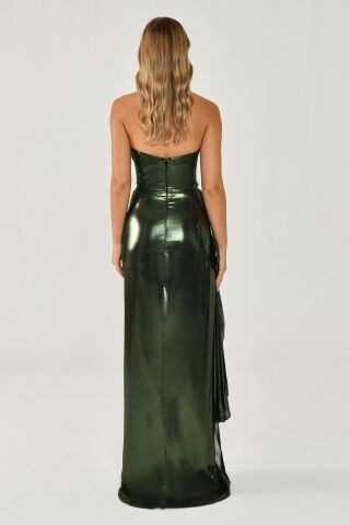 Trägerloses, langes Kleid aus glänzendem Stoff mit Seitenschlitz 42 - SCHWARZ / SMARAGD
