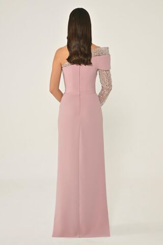 Boncuklu Tek Kollu Önden Yırtmaçlı Krep Uzun Elbise Pudra - 38