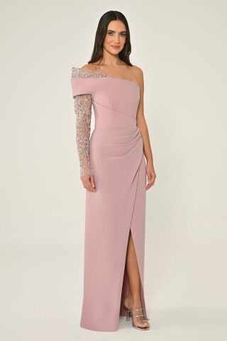 Boncuklu Tek Kollu Önden Yırtmaçlı Krep Uzun Elbise Pudra - 40