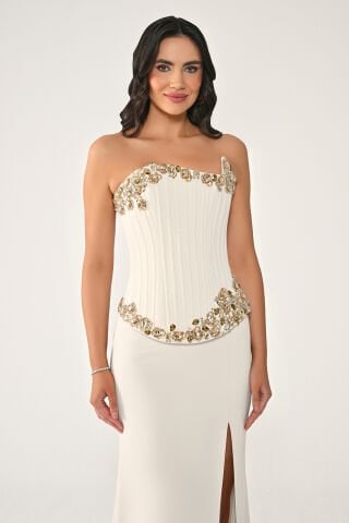 Straplez Üst Asimetrik Kesim Taşlı Uzun Elbise