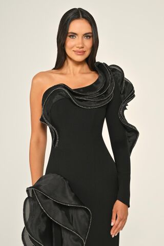 Tek Kol Volanlı Yırtmaçlı Krep Uzun Elbise Siyah - 44