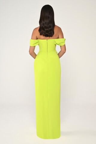 Schulterfreies, langes Crêpe-Kleid mit Seitenschlitzen, APFELGRÜN – 36